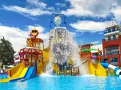 Club Aqua Plaza