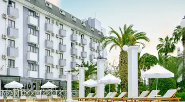 Club Aqua Plaza