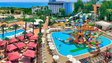 Club Aqua Plaza
