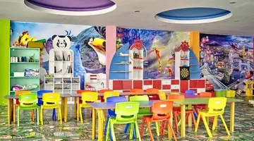 Club Aqua Plaza
