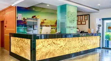 Club Aqua Plaza