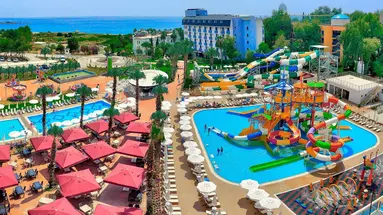 Club Aqua Plaza