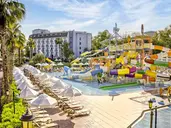 Club Aqua Plaza