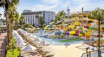 Club Aqua Plaza