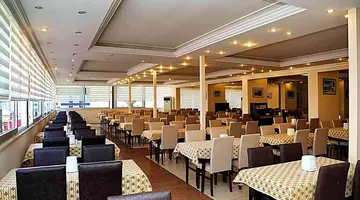 Club Bayar Beach Hotel