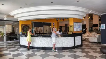 Club Bayar Beach Hotel