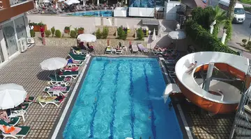 Club Bayar Beach Hotel