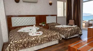 Club Bayar Beach Hotel
