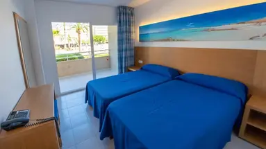 Club Cala Romani