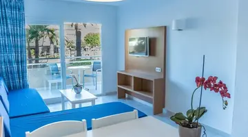 Club Cala Romani