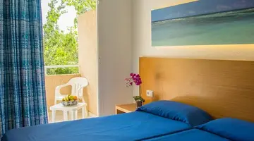 Club Cala Romani