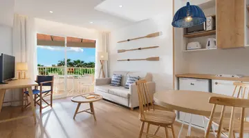 Club Del Sol Aparthotel Resort & Spa