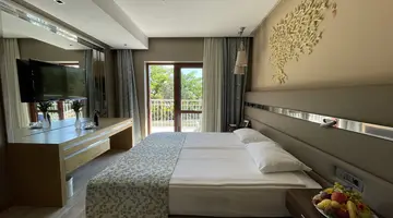 CLUB GRAND AQUA
