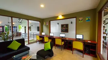 Club Hotel Dolphin