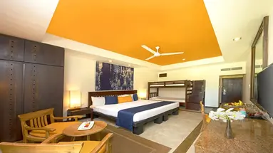 Club Hotel Dolphin