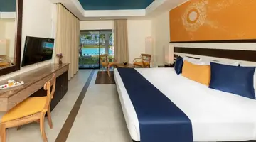 Club Hotel Dolphin