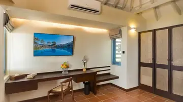Club Hotel Dolphin