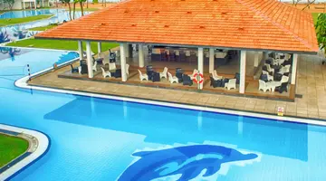 Club Hotel Dolphin