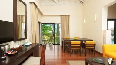 Club Hotel Dolphin