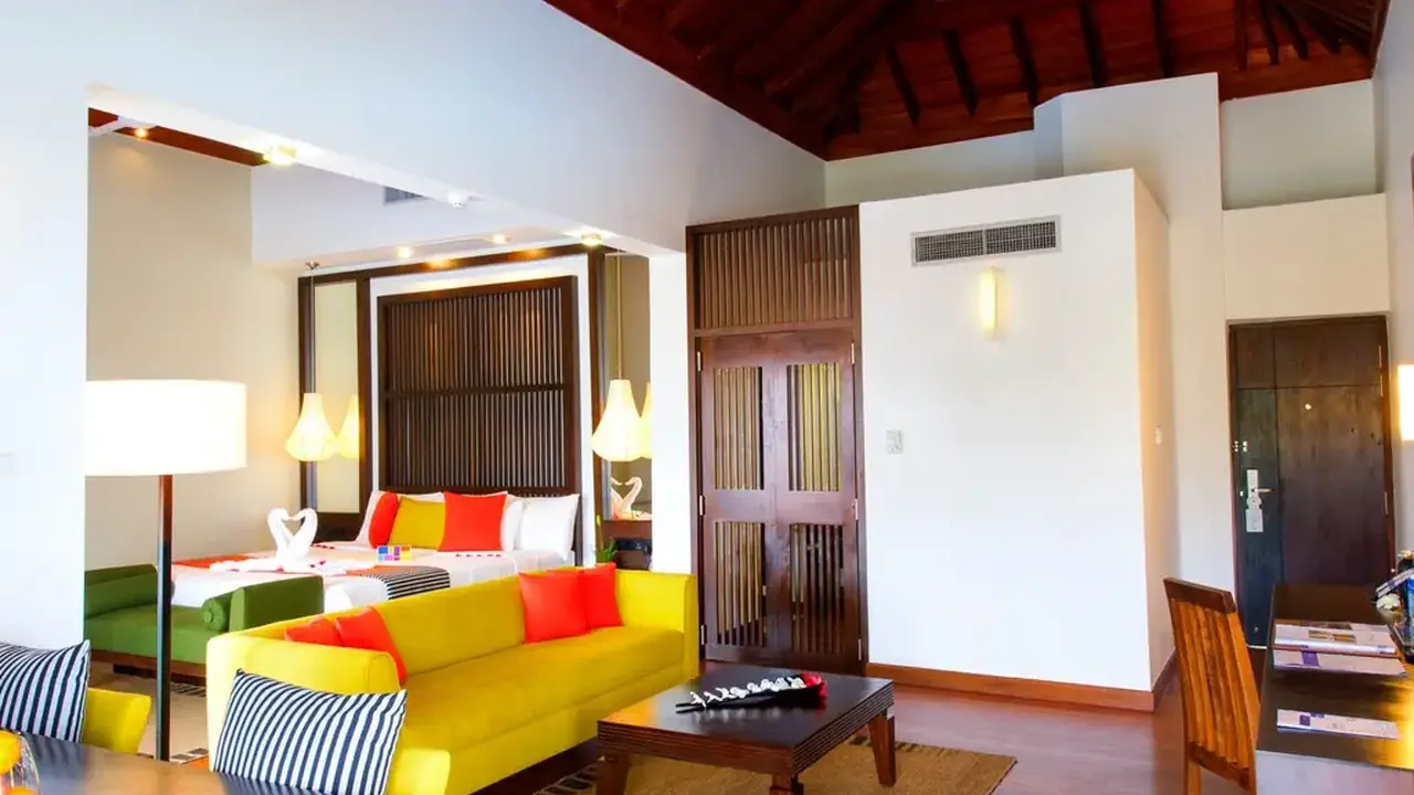CLUB HOTEL DOLPHIN