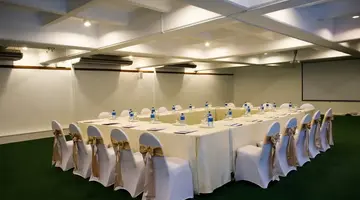 CLUB HOTEL DOLPHIN