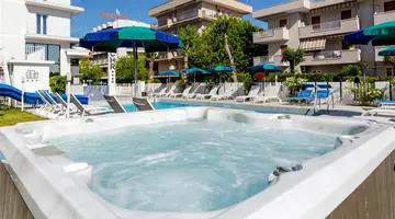 Club Hotel Residence