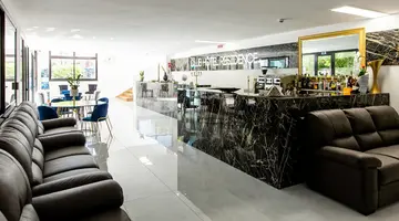 Club Hotel Residence