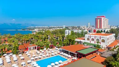 Club Hotel Sera