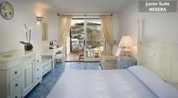 CLUB HOTEL