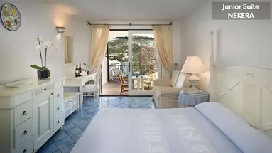 CLUB HOTEL