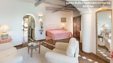 CLUB HOTEL
