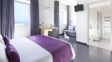 Club Meeting Hotel
