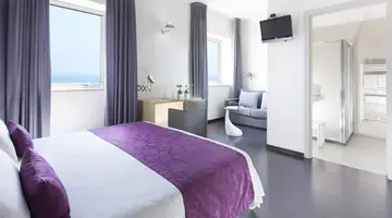Club Meeting Hotel