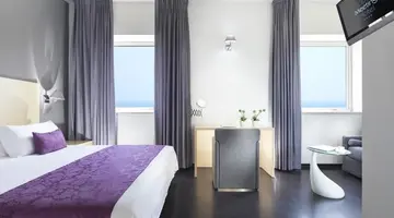 Club Meeting Hotel