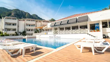 CLUB MUNAMAR BEACH RESORT
