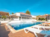 CLUB MUNAMAR BEACH RESORT