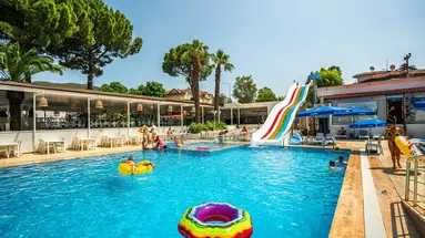 CLUB MUNAMAR BEACH RESORT
