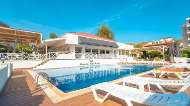 CLUB MUNAMAR BEACH RESORT