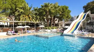 CLUB MUNAMAR BEACH RESORT