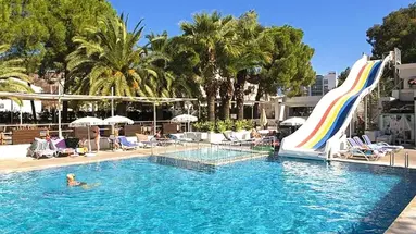 CLUB MUNAMAR BEACH RESORT
