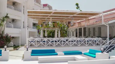 CLUB MUNAMAR BEACH RESORT