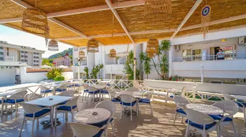 CLUB MUNAMAR BEACH RESORT