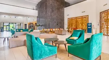 CLUB PALM AZUR