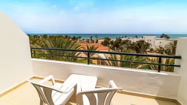 Club Palm Azur
