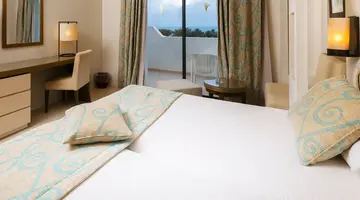 CLUB PALM AZUR
