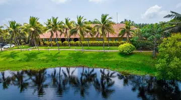 Club Palm Bay