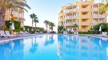 Club Paradiso Hotel & Resort