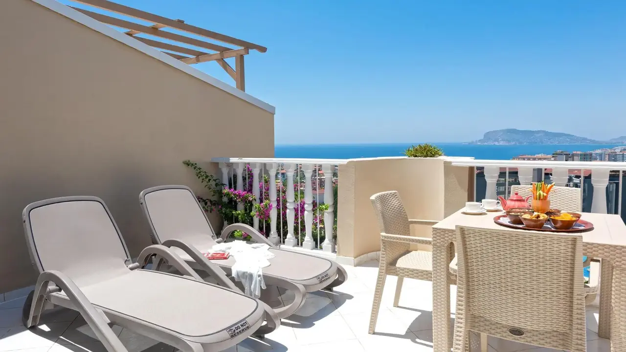 Club Paradiso Hotel & Resort