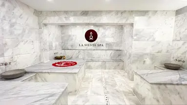 CLUB REEF HOTEL