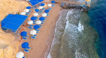 CLUB REEF HOTEL
